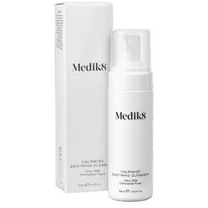 Medik8 Soothing Foam Cleanser bij LW Beauty Clinic in Zevenaar